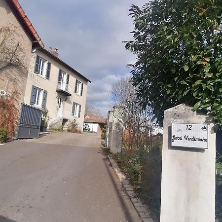 Mini Garni Vendemiaire Apartment Везул Екстериор снимка